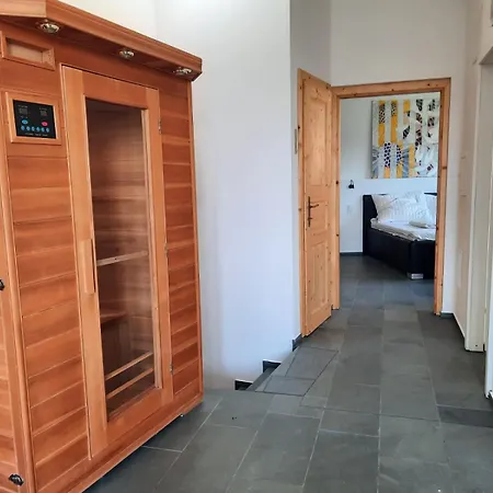 In Einer Kleinen Burg *