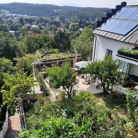 In Einer Kleinen Burg Appartement